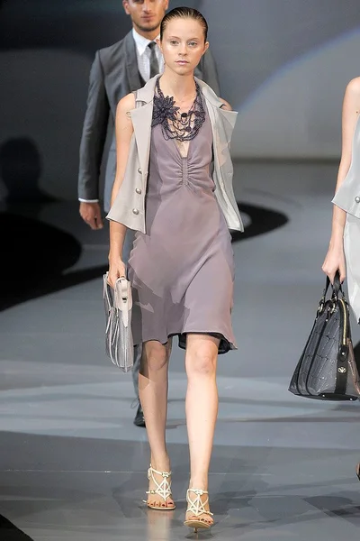 Look 17